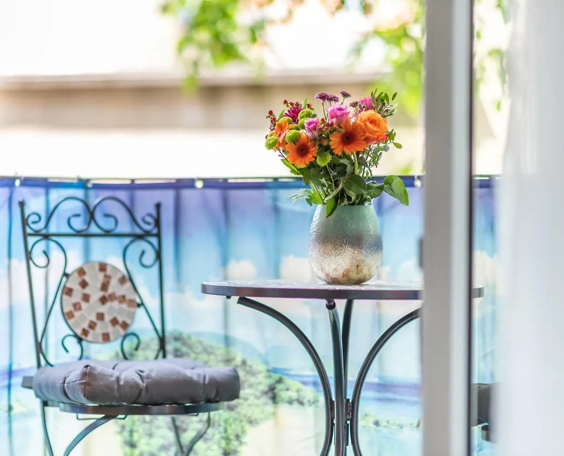 Apartment Volksgarten Suite Graz Austria