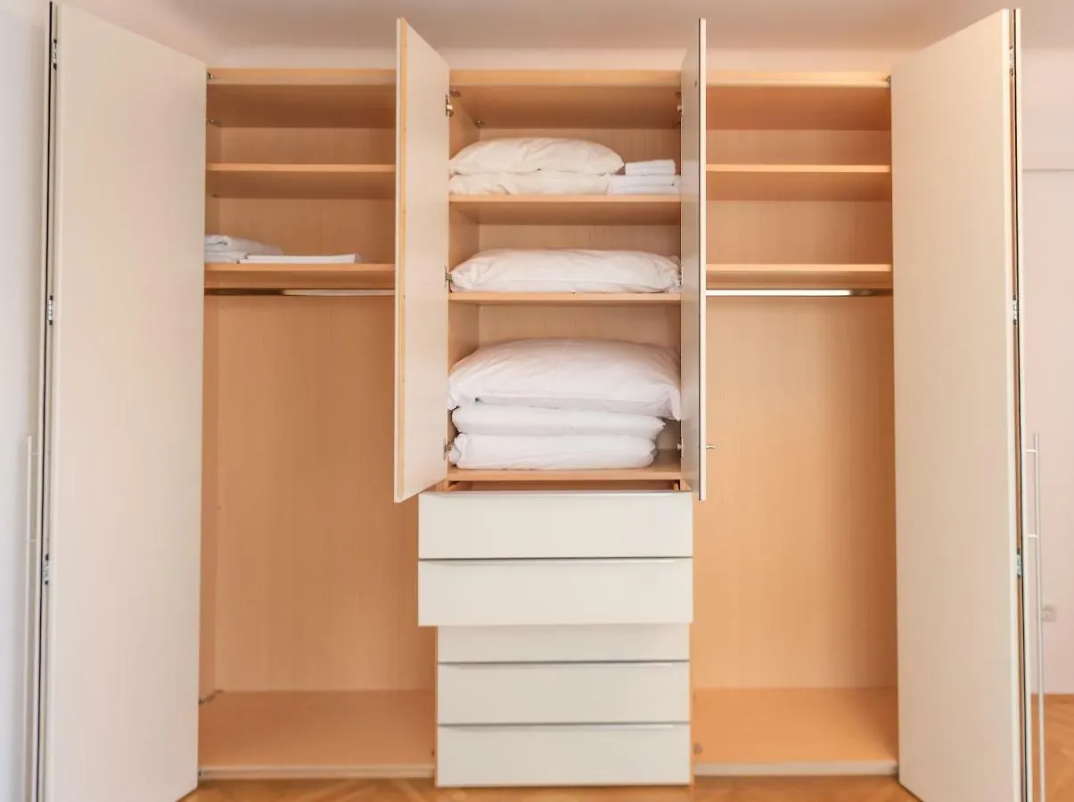 Apartment Volksgarten Suite Graz
